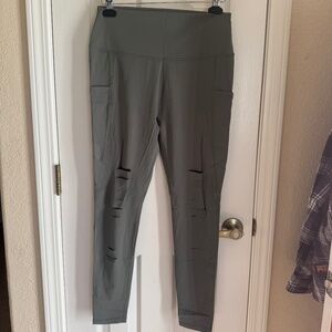 Brand new constantly varied gear CVG Tear it Up olive green leggings sz XL